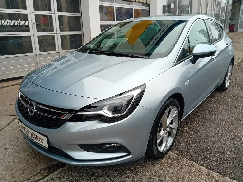 Photo 1 : Opel Astra 2016 Essence