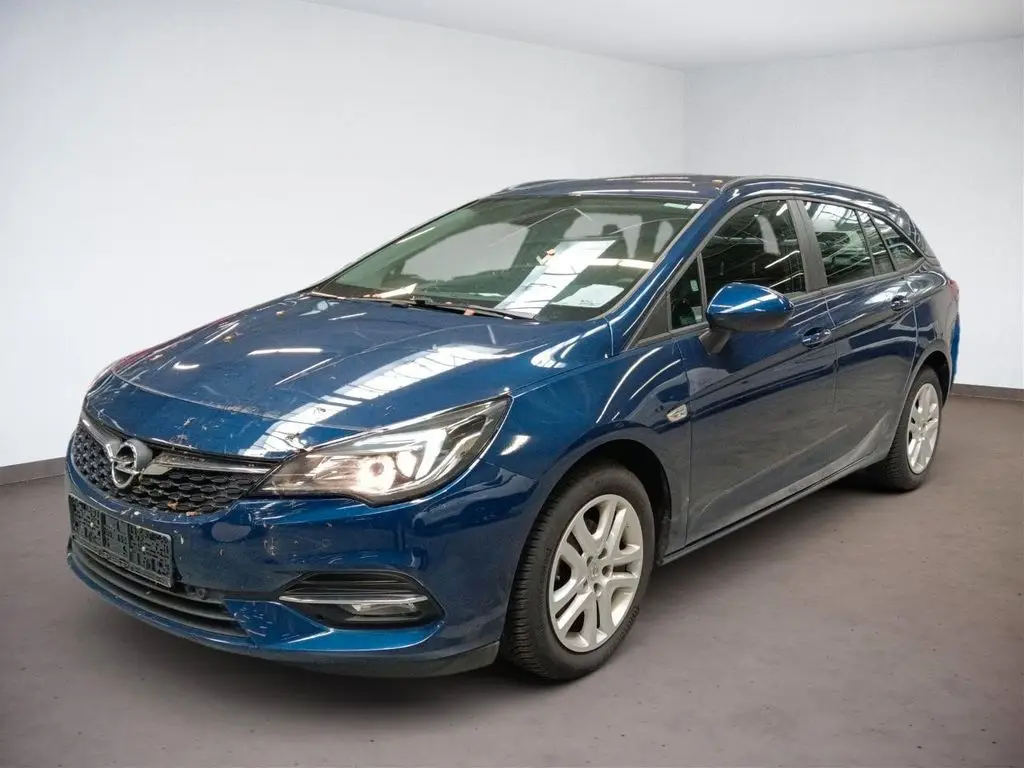 Photo 1 : Opel Astra 2020 Essence