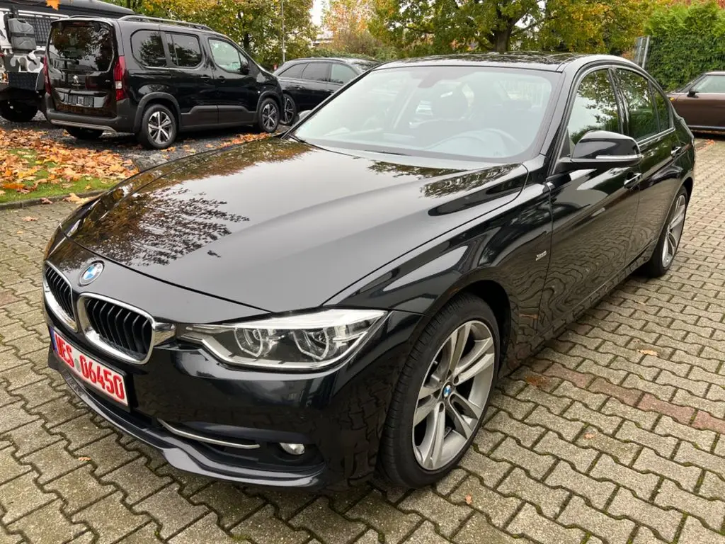 Photo 1 : Bmw Serie 3 2018 Petrol