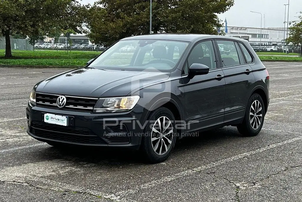 Photo 1 : Volkswagen Tiguan 2018 Essence