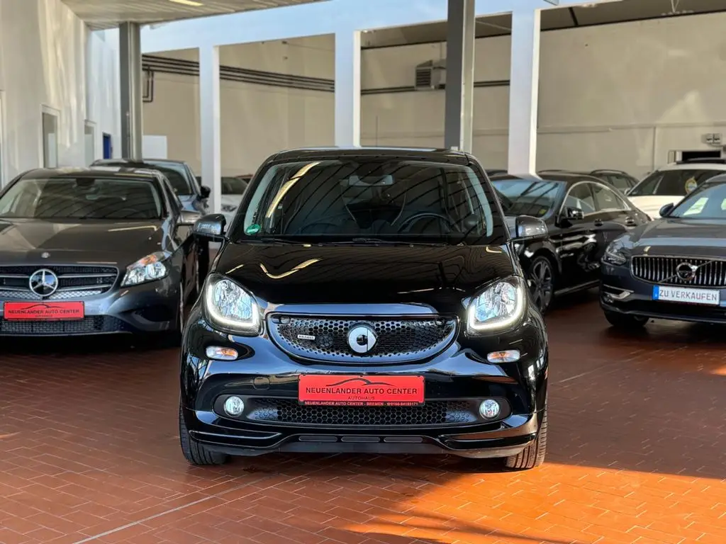 Photo 1 : Smart Forfour 2018 Petrol