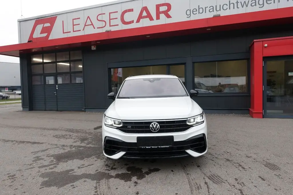 Photo 1 : Volkswagen Tiguan 2021 Essence