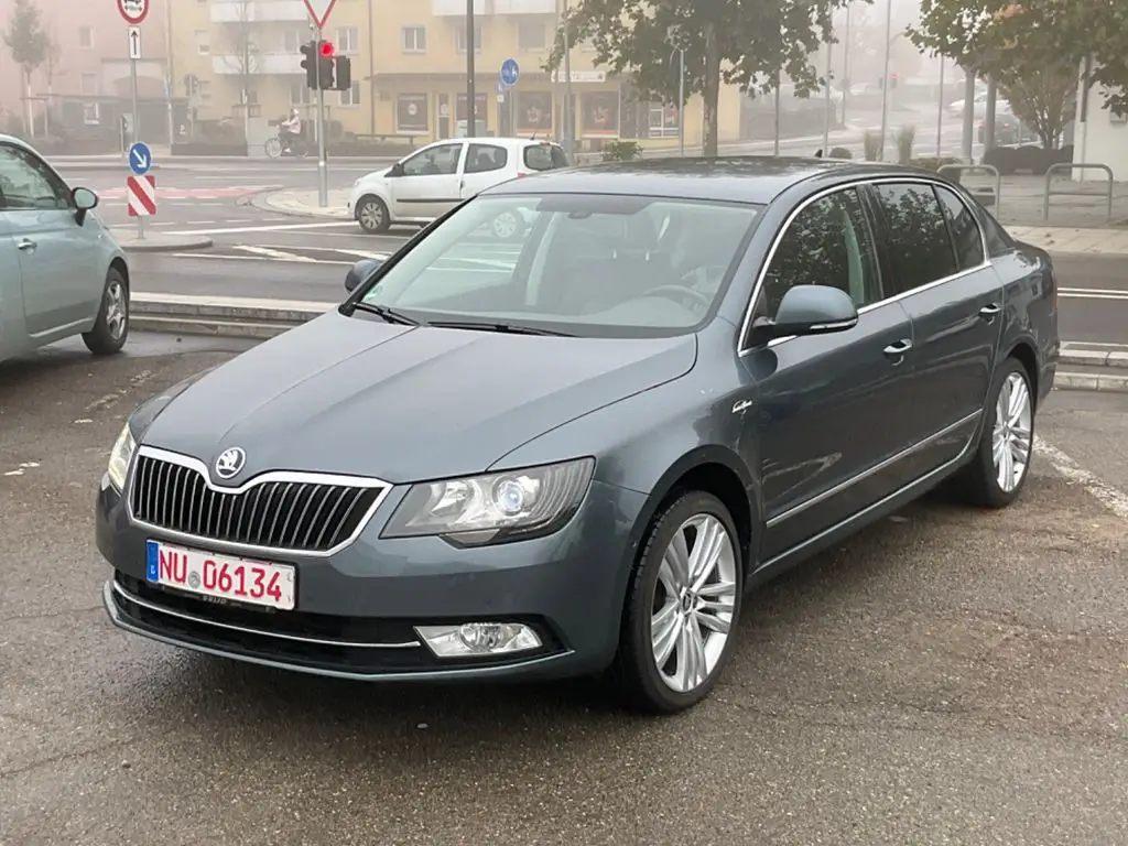 Photo 1 : Skoda Superb 2015 Diesel