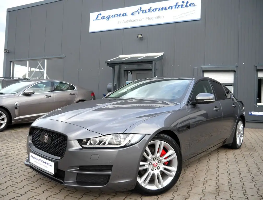 Photo 1 : Jaguar Xe 2015 Diesel