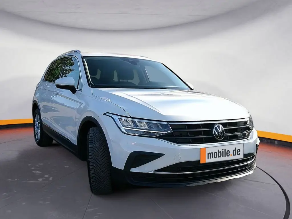 Photo 1 : Volkswagen Tiguan 2024 Petrol