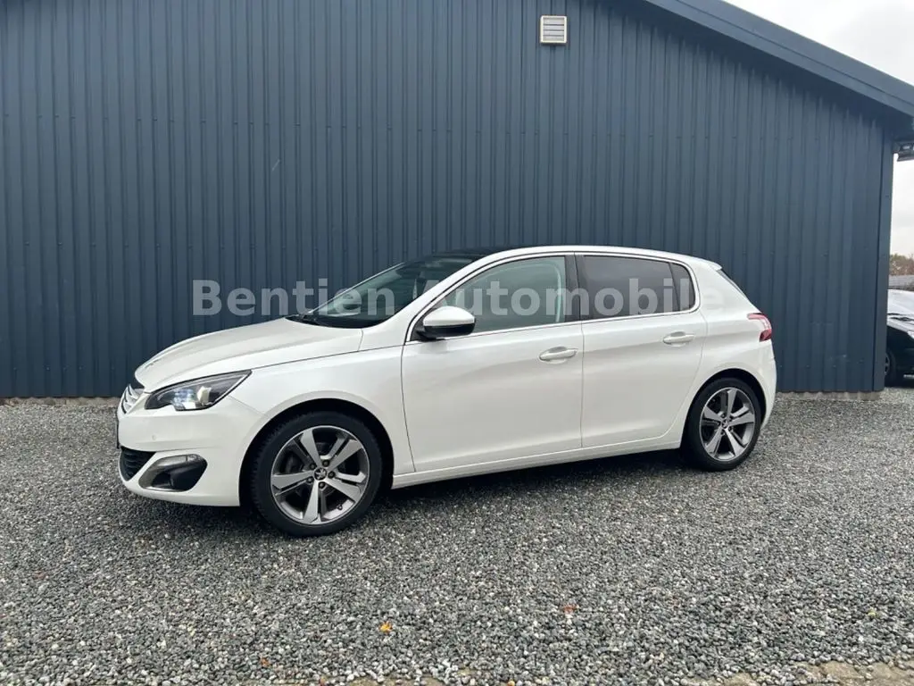 Photo 1 : Peugeot 308 2016 Essence