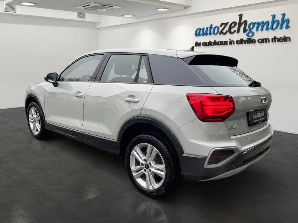 Photo 1 : Audi Q2 2024 Essence