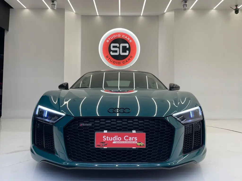 Photo 1 : Audi R8 2018 Essence