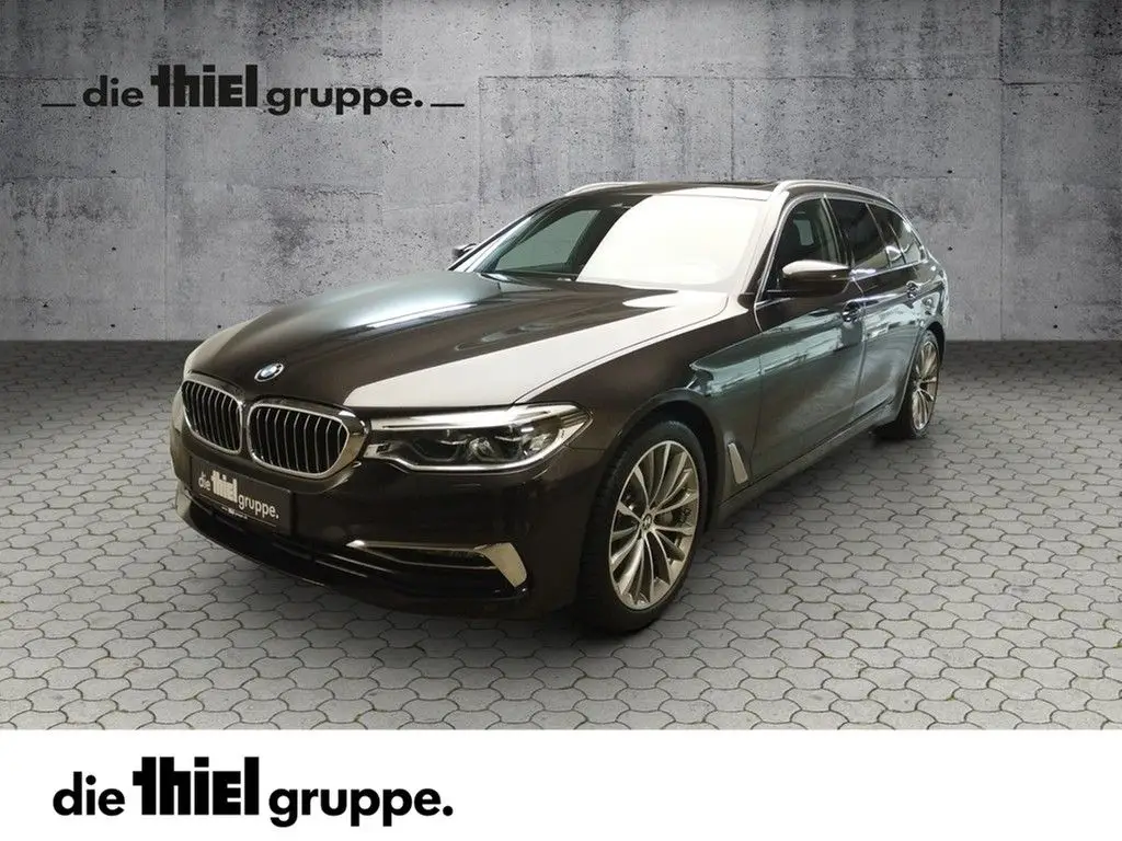 Photo 1 : Bmw Serie 5 2018 Essence