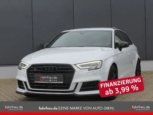 Photo 1 : Audi S3 2019 Petrol