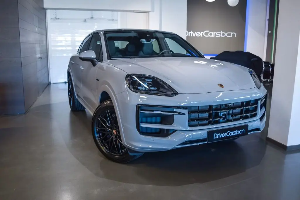 Photo 1 : Porsche Cayenne 2024 Hybride