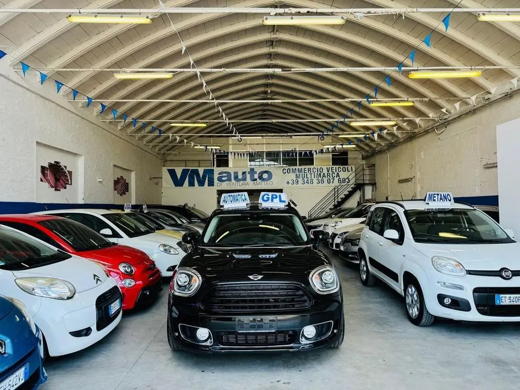 Photo 1 : Mini Cooper 2018 Petrol