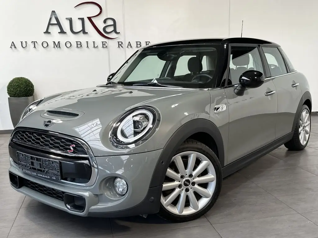 Photo 1 : Mini Cooper 2019 Diesel