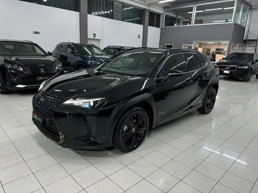 Photo 1 : Lexus Ux 2021 Hybrid