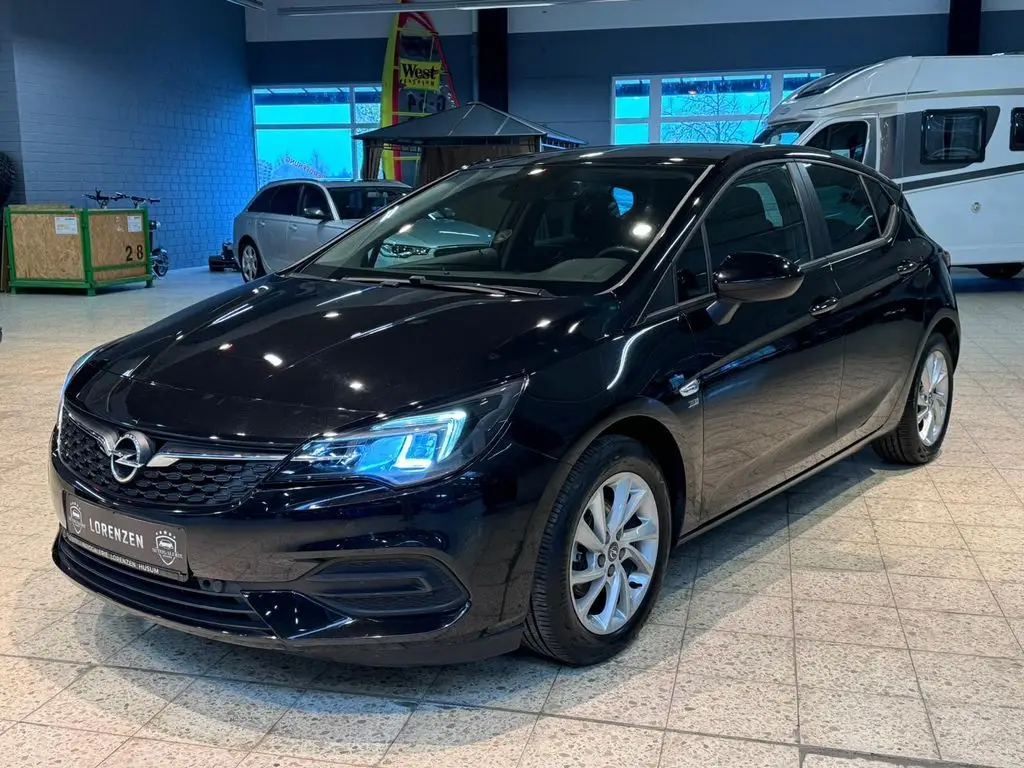 Photo 1 : Opel Astra 2020 Essence