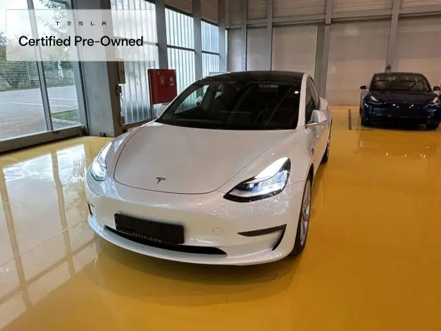 Photo 1 : Tesla Model 3 2020 Non renseigné