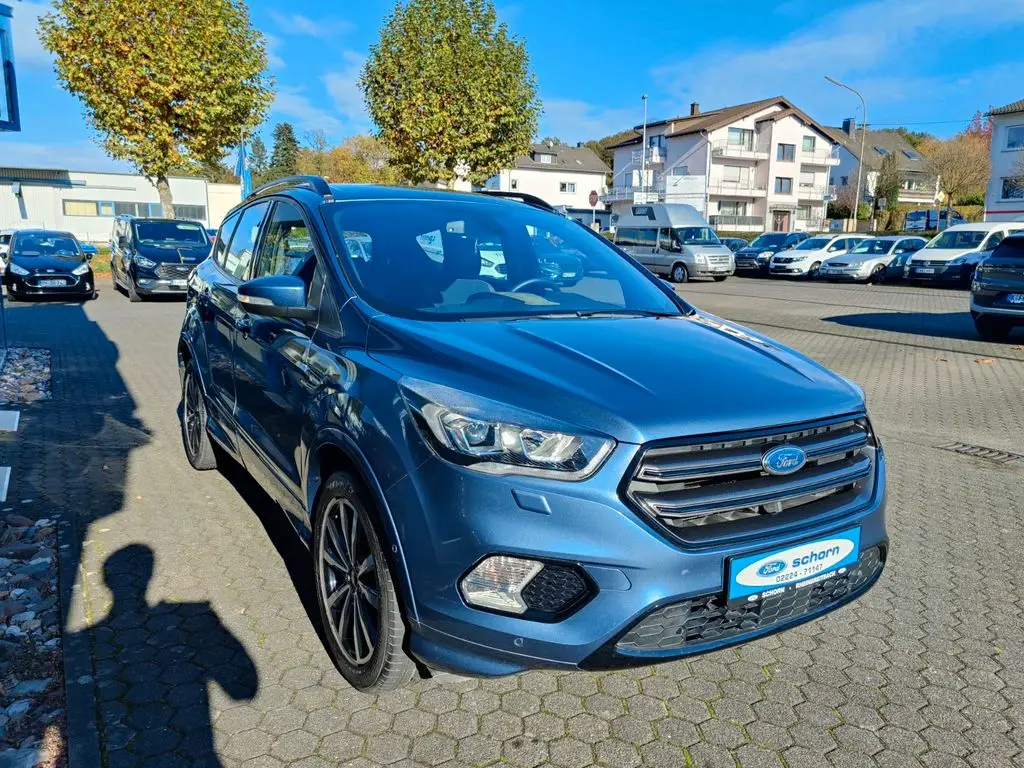 Photo 1 : Ford Kuga 2019 Petrol