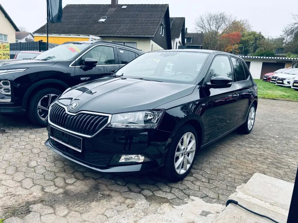 Photo 1 : Skoda Fabia 2018 Essence