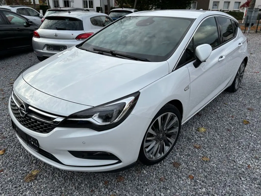 Photo 1 : Opel Astra 2017 Essence