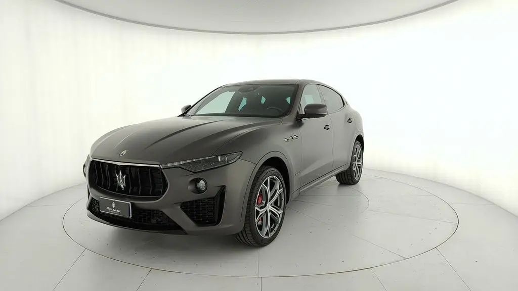 Photo 1 : Maserati Levante 2019 Essence