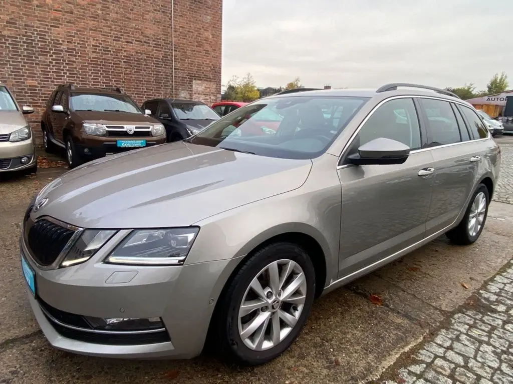 Photo 1 : Skoda Octavia 2017 Essence