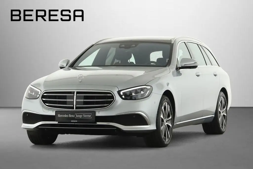 Photo 1 : Mercedes-benz Classe E 2022 Hybride