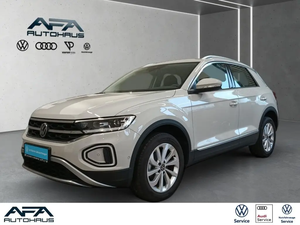 Photo 1 : Volkswagen T-roc 2023 Petrol