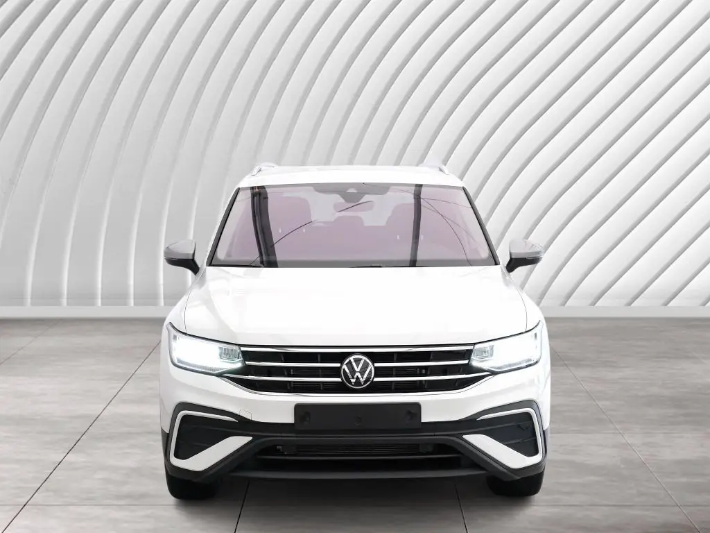 Photo 1 : Volkswagen Tiguan 2023 Diesel