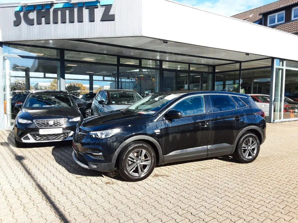 Photo 1 : Opel Grandland 2020 Essence