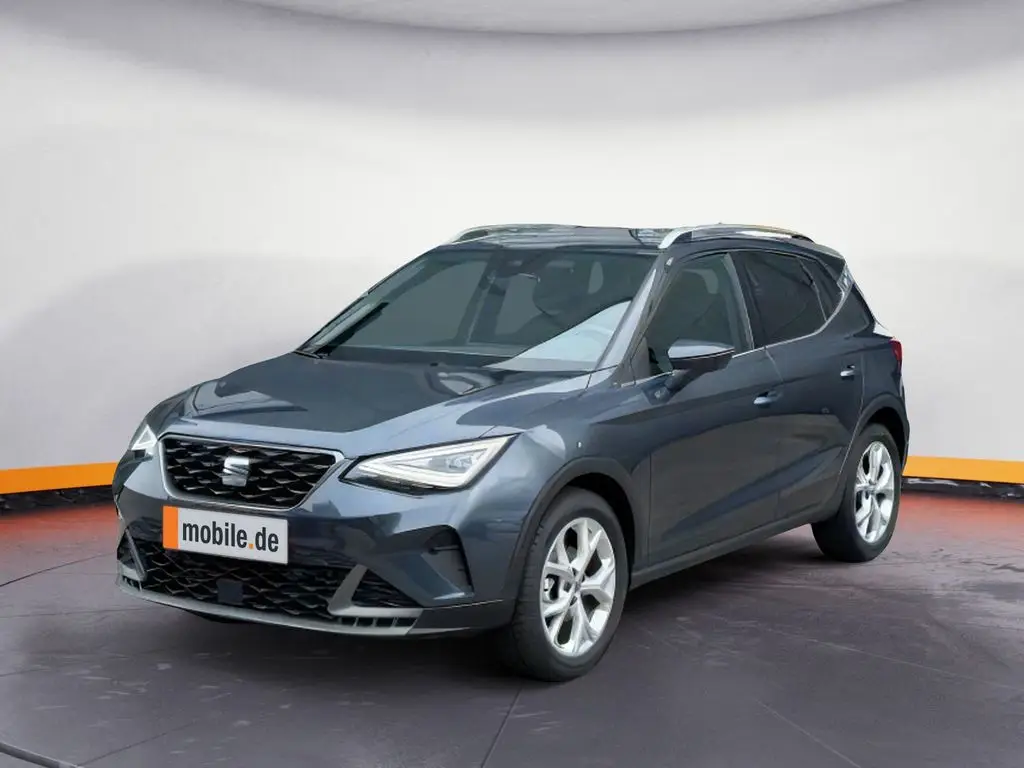 Photo 1 : Seat Arona 2023 Petrol