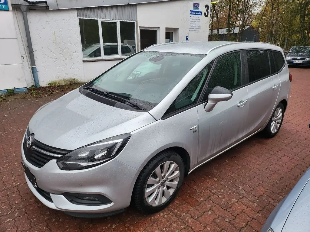 Photo 1 : Opel Zafira 2019 Diesel