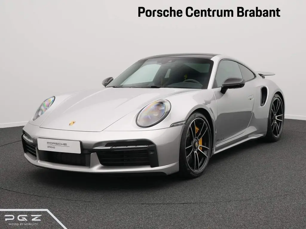 Photo 1 : Porsche 992 2022 Petrol