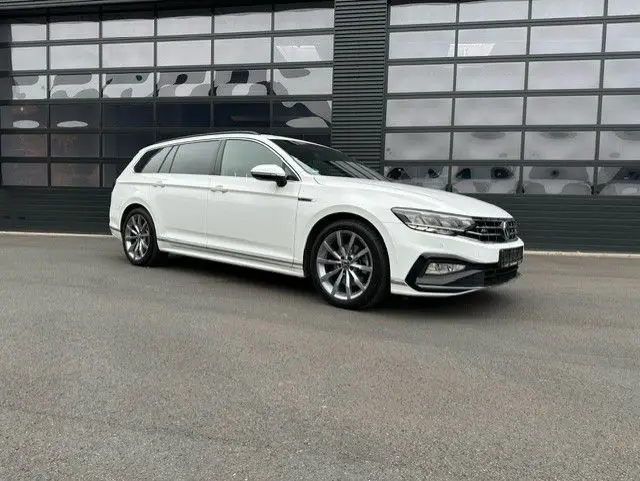 Photo 1 : Volkswagen Passat 2022 Diesel