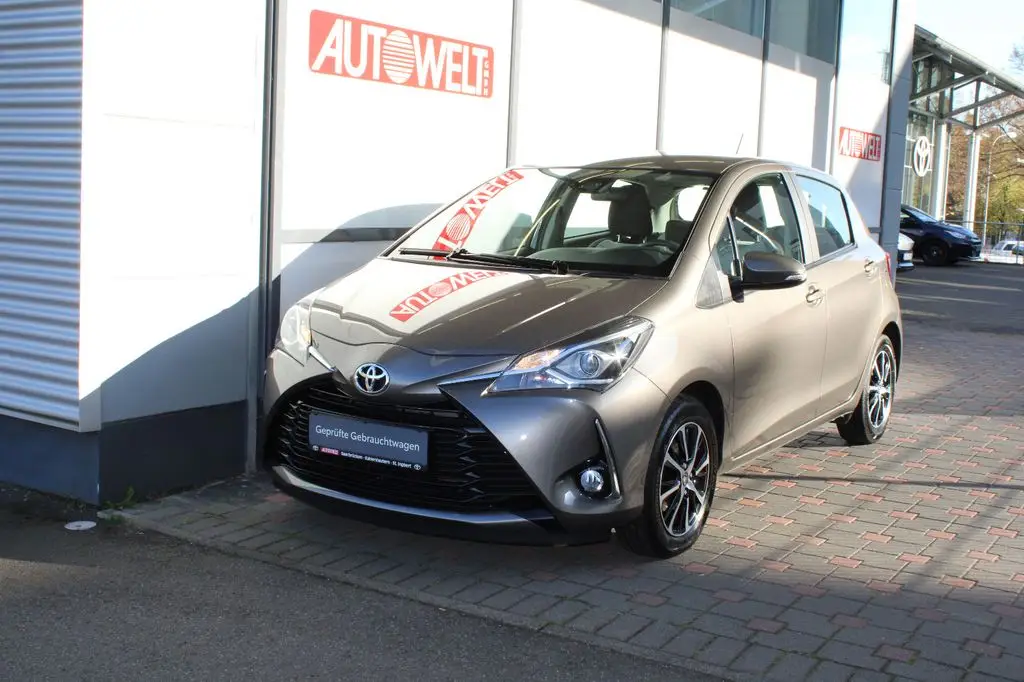 Photo 1 : Toyota Yaris 2018 Petrol