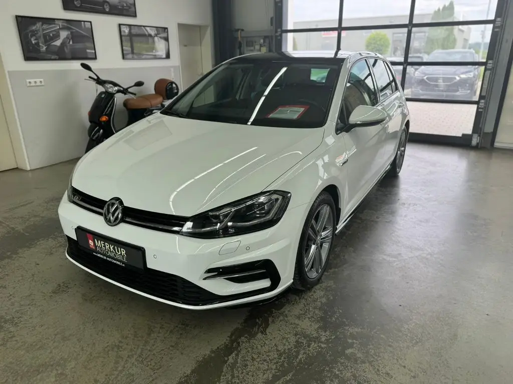 Photo 1 : Volkswagen Golf 2018 Petrol