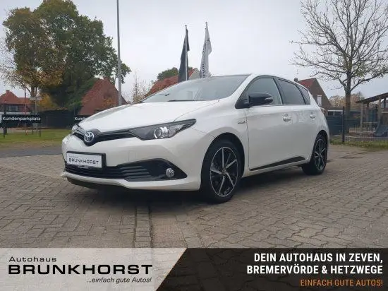 Photo 1 : Toyota Auris 2017 Hybrid