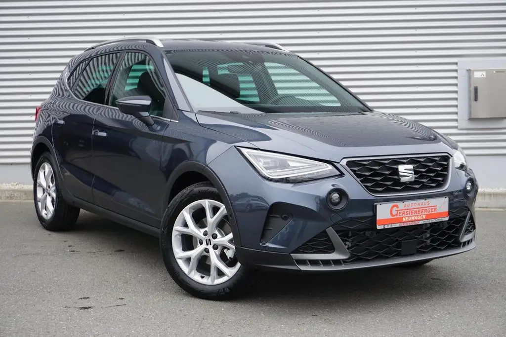 Photo 1 : Seat Arona 2023 Petrol