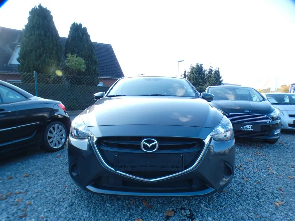 Photo 1 : Mazda 2 2018 Petrol