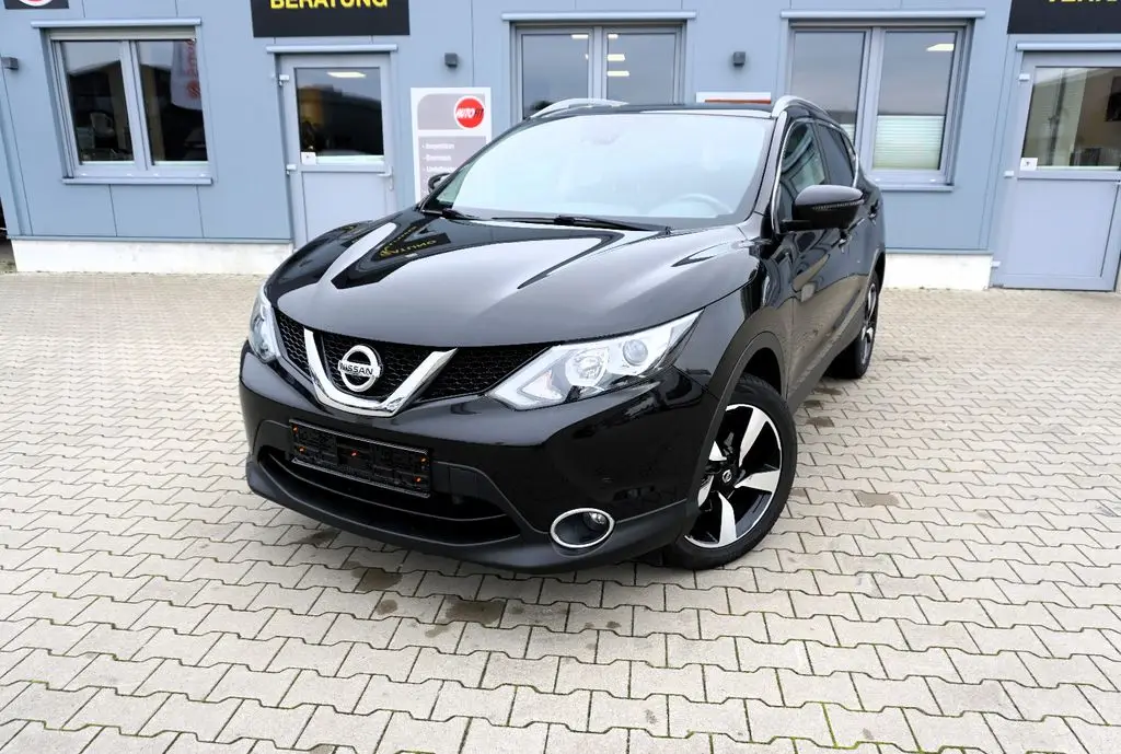 Photo 1 : Nissan Qashqai 2016 Petrol