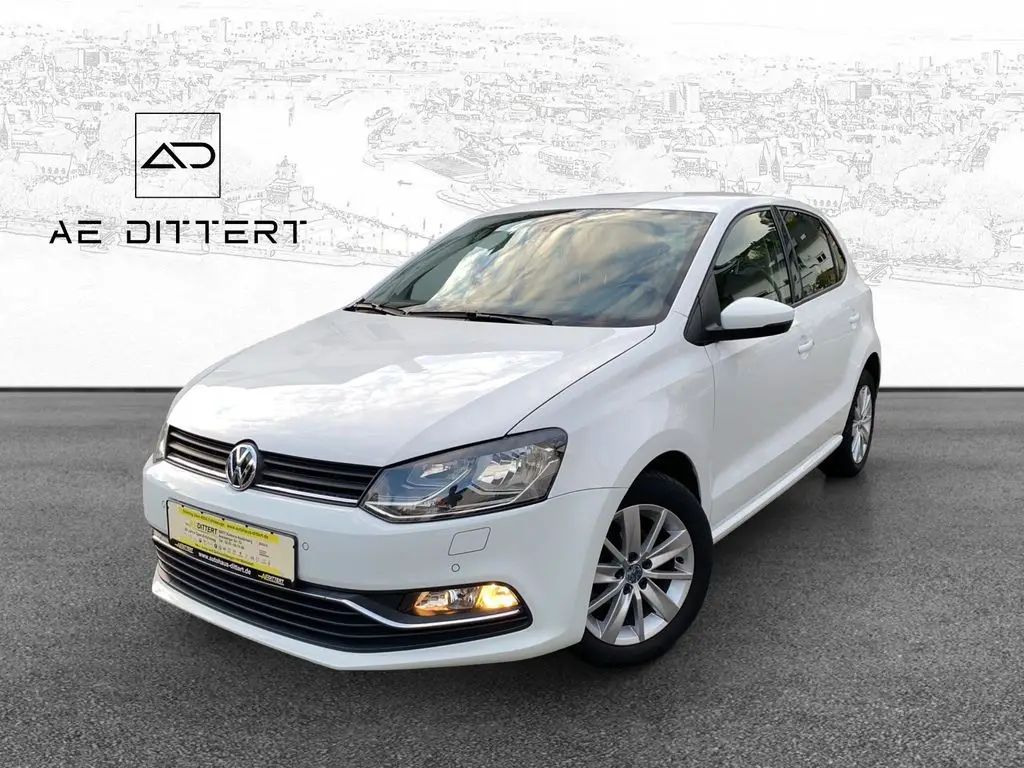 Photo 1 : Volkswagen Polo 2015 Petrol