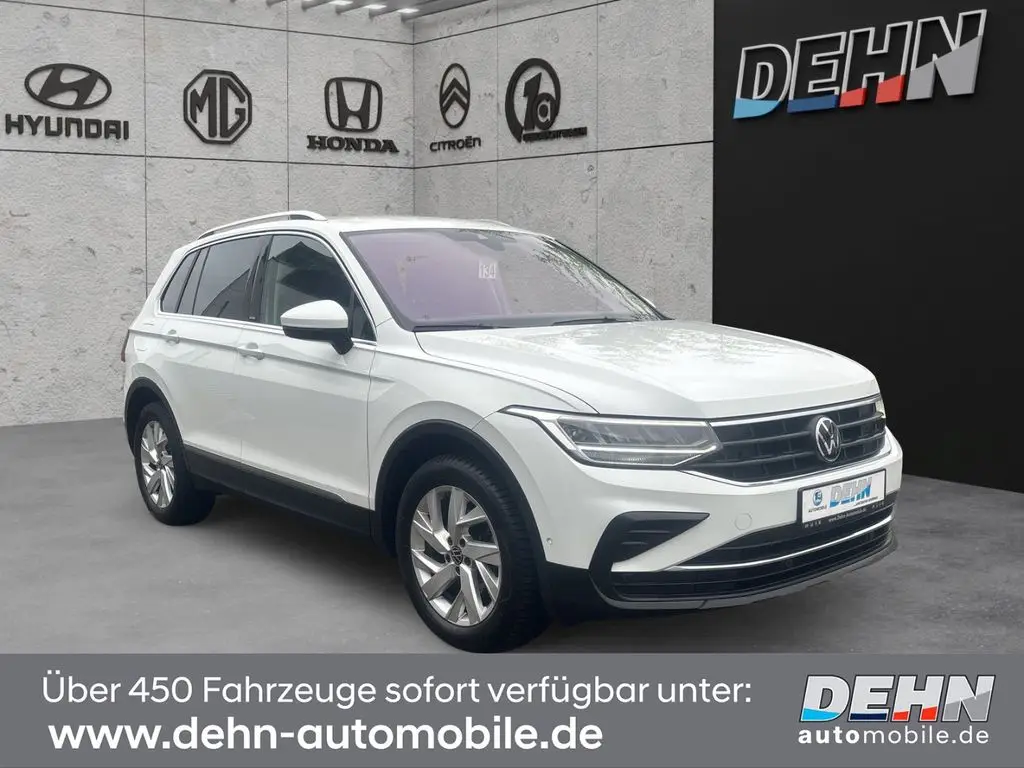 Photo 1 : Volkswagen Tiguan 2023 Essence