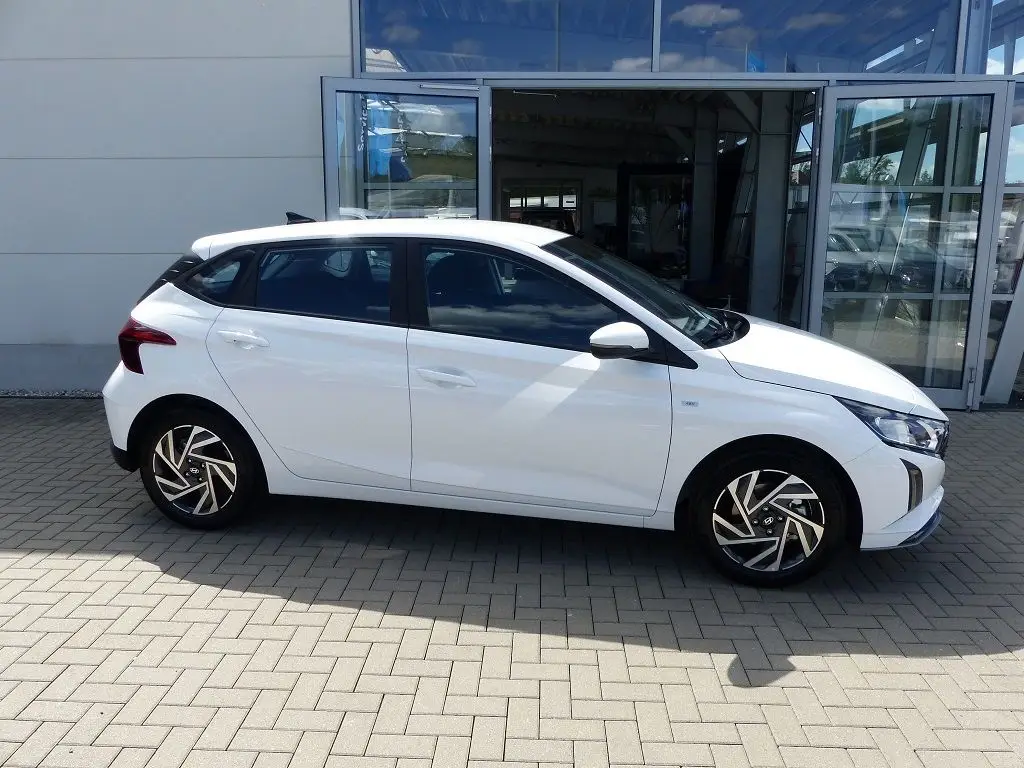 Photo 1 : Hyundai I20 2024 Petrol