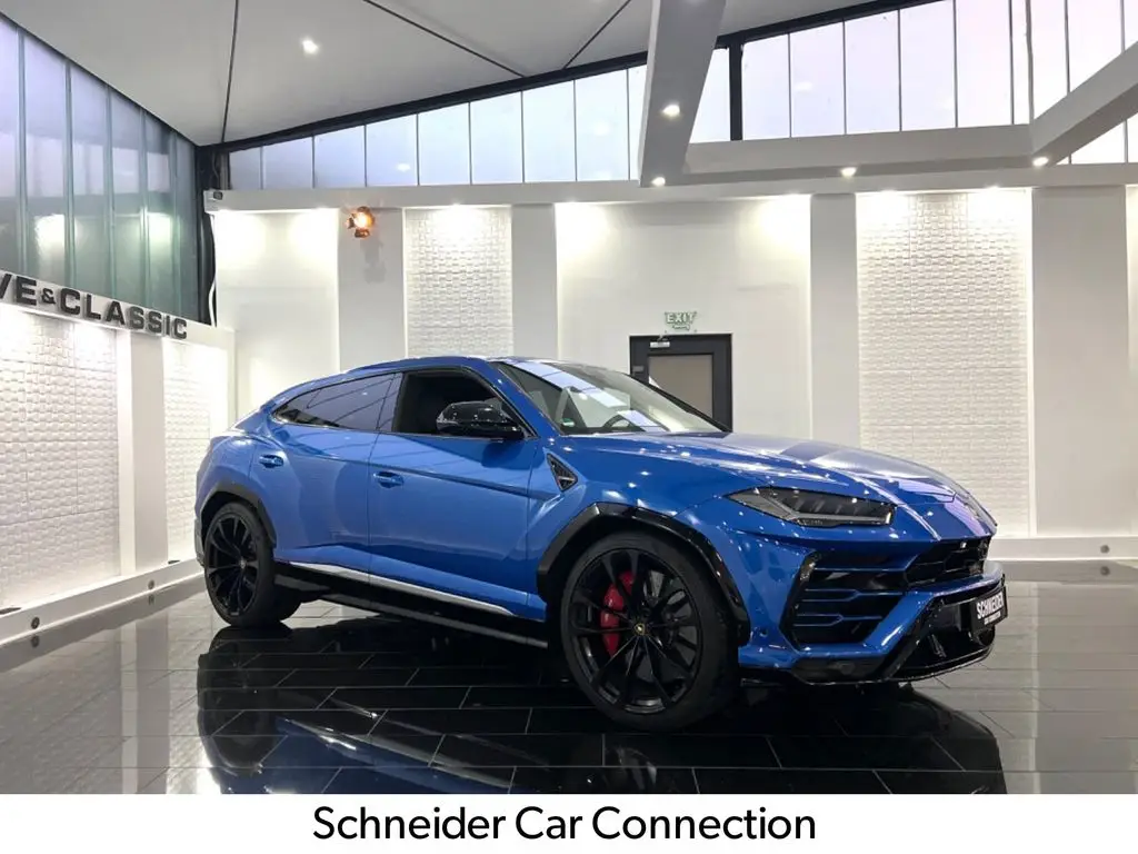 Photo 1 : Lamborghini Urus 2020 Petrol