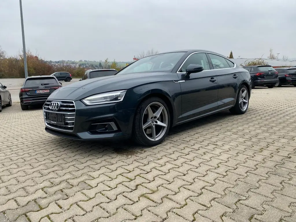 Photo 1 : Audi A5 2019 Diesel