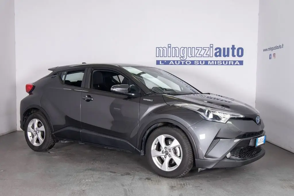 Photo 1 : Toyota C-hr 2019 Hybride