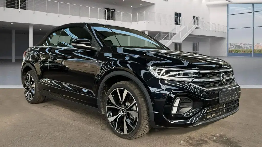 Photo 1 : Volkswagen T-roc 2023 Essence