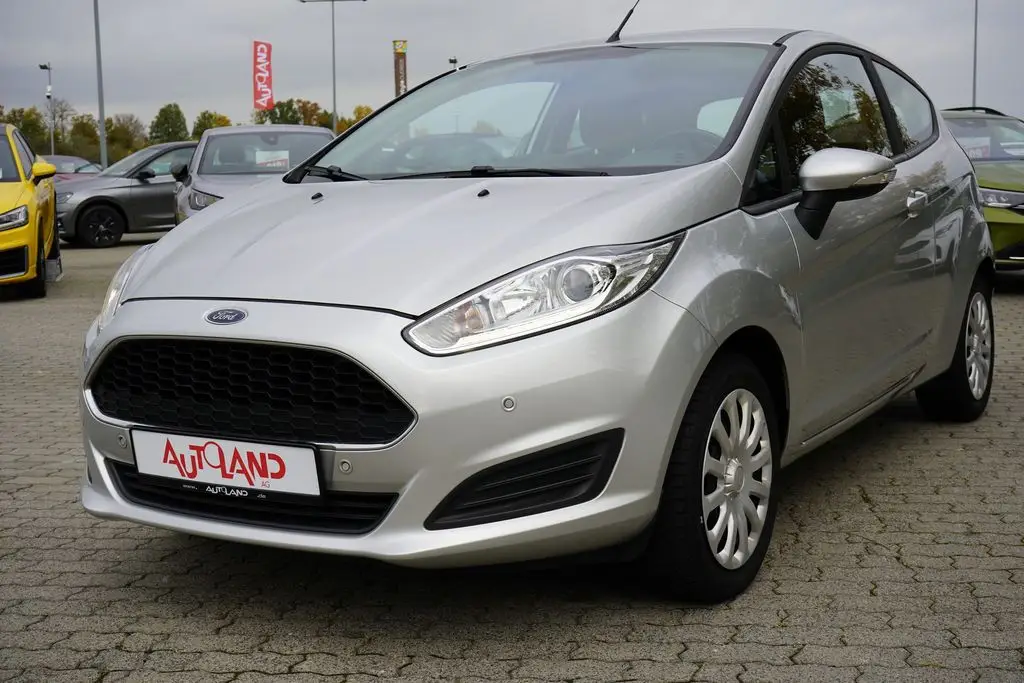 Photo 1 : Ford Fiesta 2017 Petrol