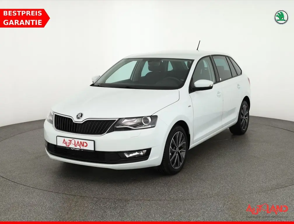 Photo 1 : Skoda Rapid 2017 Petrol