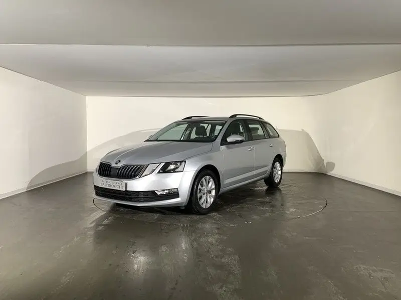 Photo 1 : Skoda Octavia 2019 Autres