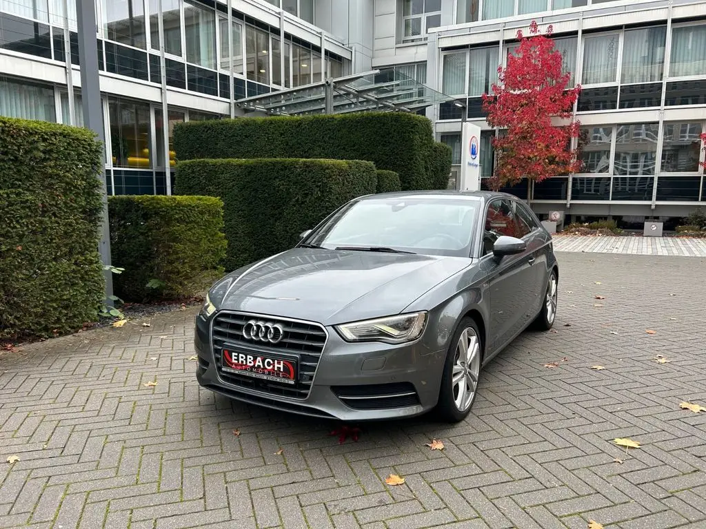 Photo 1 : Audi A3 2015 Petrol